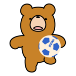 クマの日常。サッカー楽しんでます。