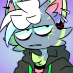 エグい色の猫か犬か狐か知らんけど動物