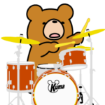 クマの日常。ドラムたたきます。