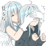 パーカーの女の子と銀髪天使